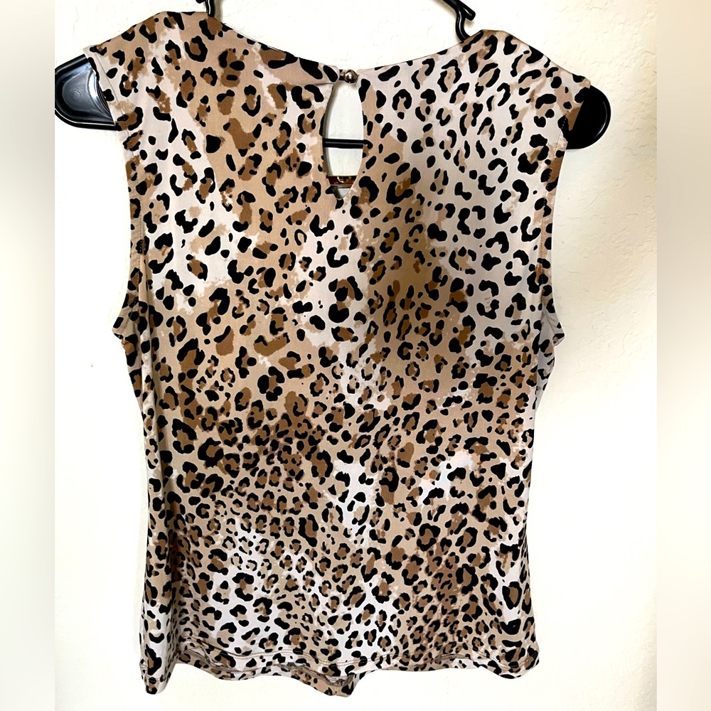 Jennie & Marlis Women’s Leopard Print Blouse Size Small - Picture 3 of 4